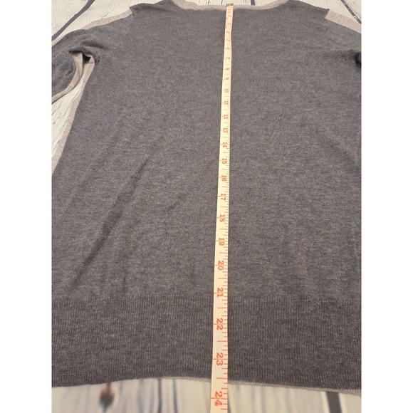 The Limited Lightweight Sweater Sz M   Gray - Picture 6 of 7